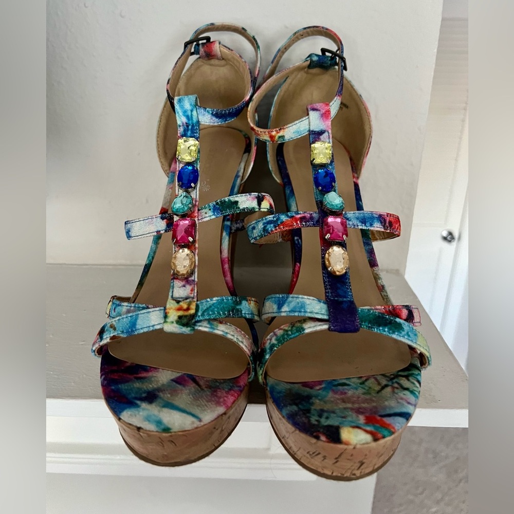 Size 11 Multicolor Infinity Stone Wedges